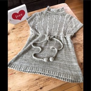 Unique Carole Rose short sleeve sweater